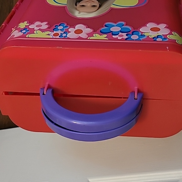 Barbie Vintage Vanity Closet - Picture 13 of 13